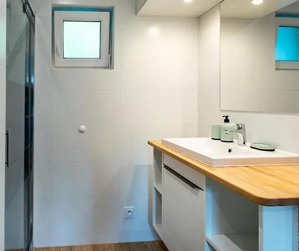 Lubiatowe - W Otulinie Lasu Nyaraló Lubiatowo