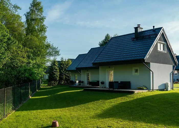 Lubiatowe - W Otulinie Lasu Nyaraló *