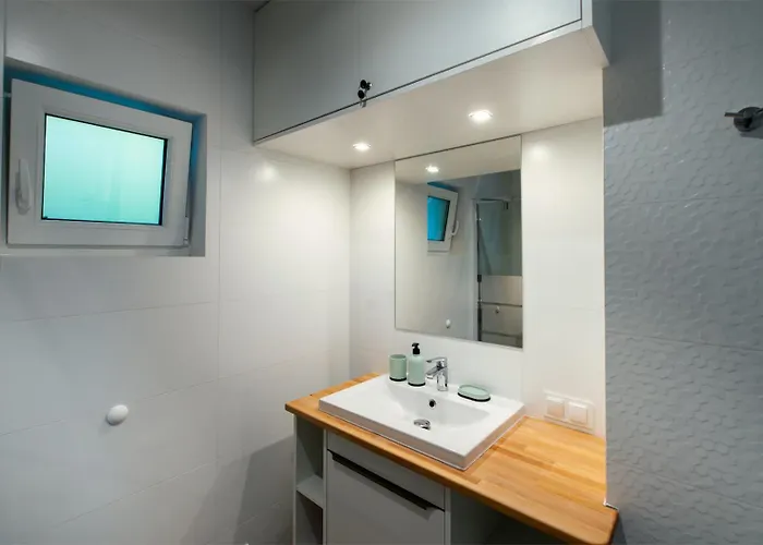 Lubiatowe - W Otulinie Lasu Nyaraló *