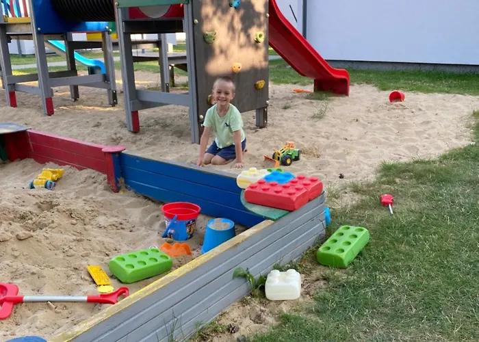 Lubiatowe - W Otulinie Lasu Nyaraló *