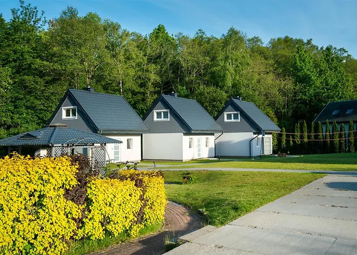 Lubiatowe - W Otulinie Lasu Nyaraló *